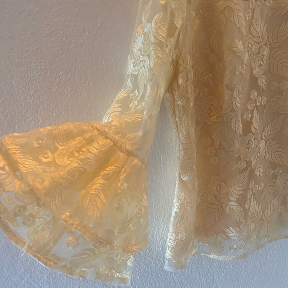 Laura V blouse - Picture 4 of 7